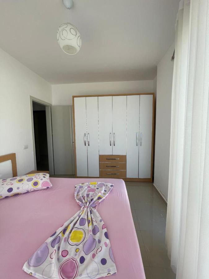 Nimfeum Apartments Shëngjin Exteriör bild