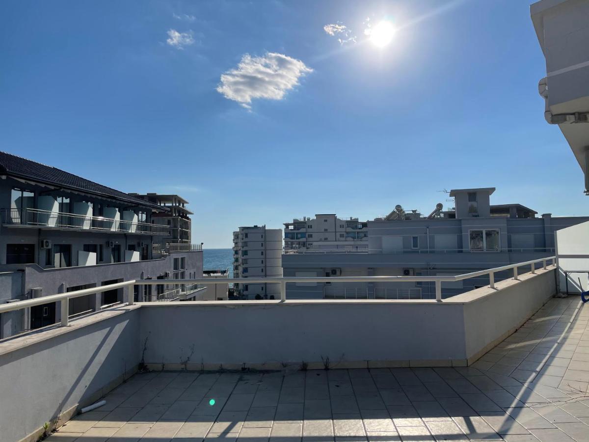 Nimfeum Apartments Shëngjin Exteriör bild