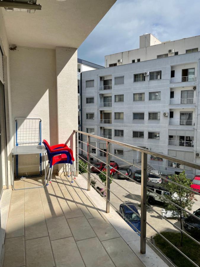 Nimfeum Apartments Shëngjin Exteriör bild