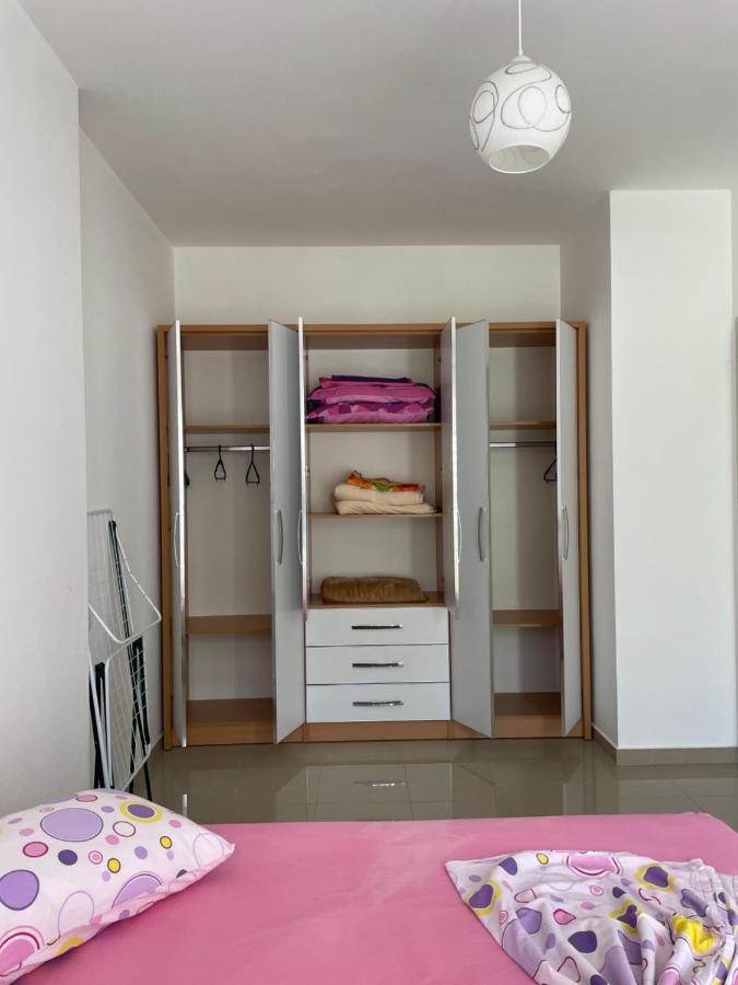 Nimfeum Apartments Shëngjin Exteriör bild