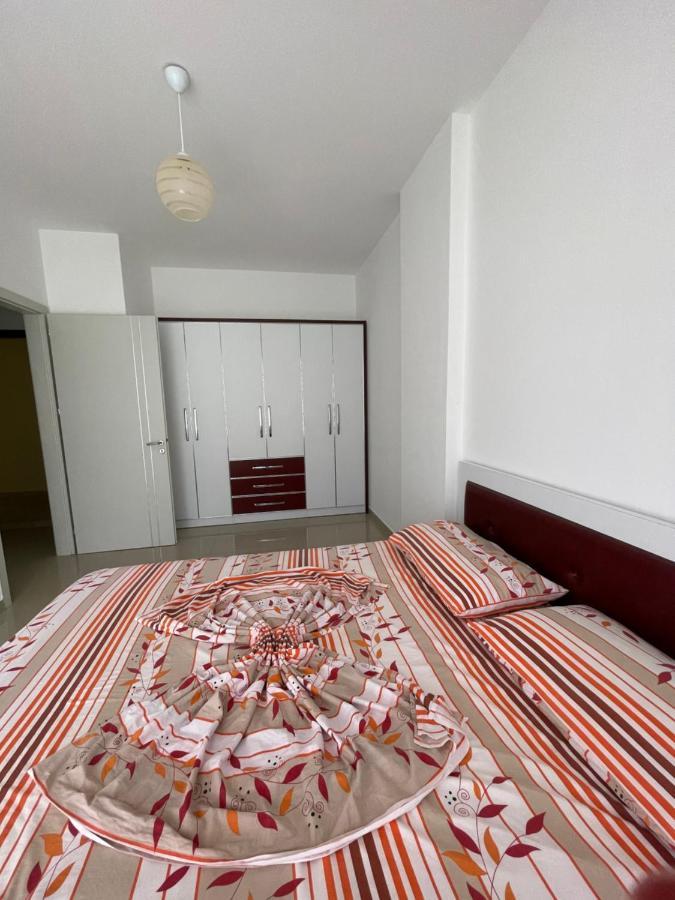 Nimfeum Apartments Shëngjin Exteriör bild