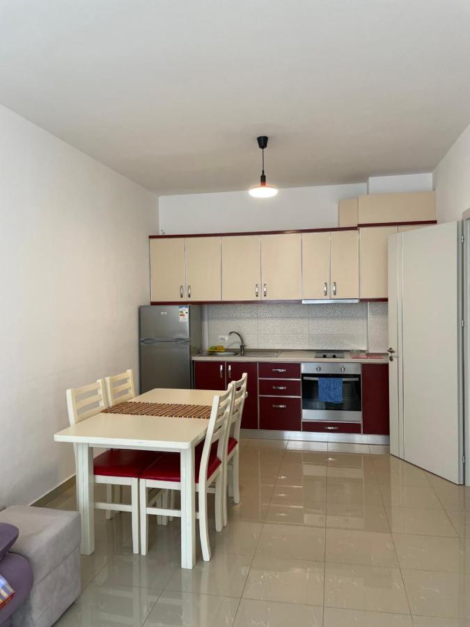Nimfeum Apartments Shëngjin Exteriör bild